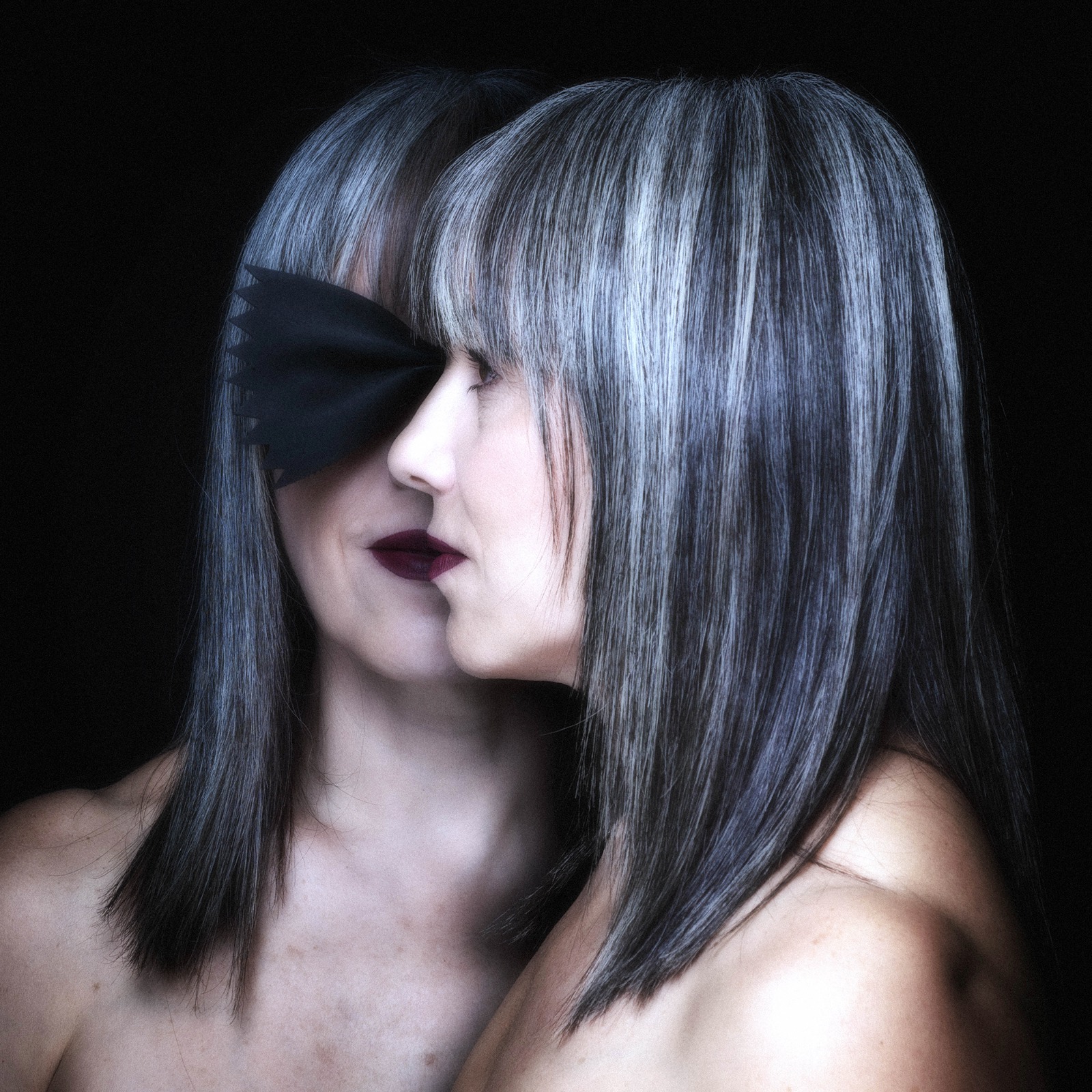 Dark eyes Fini Michele